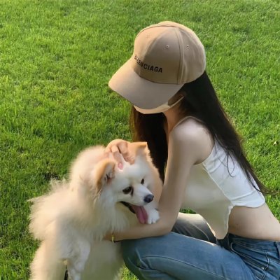 左撇子女人